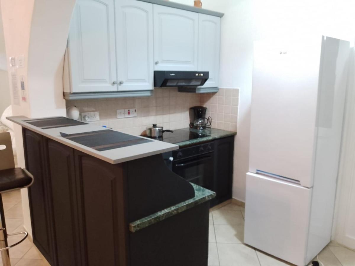 נאו חוריו Villa Chrysanthemum מראה חיצוני תמונה