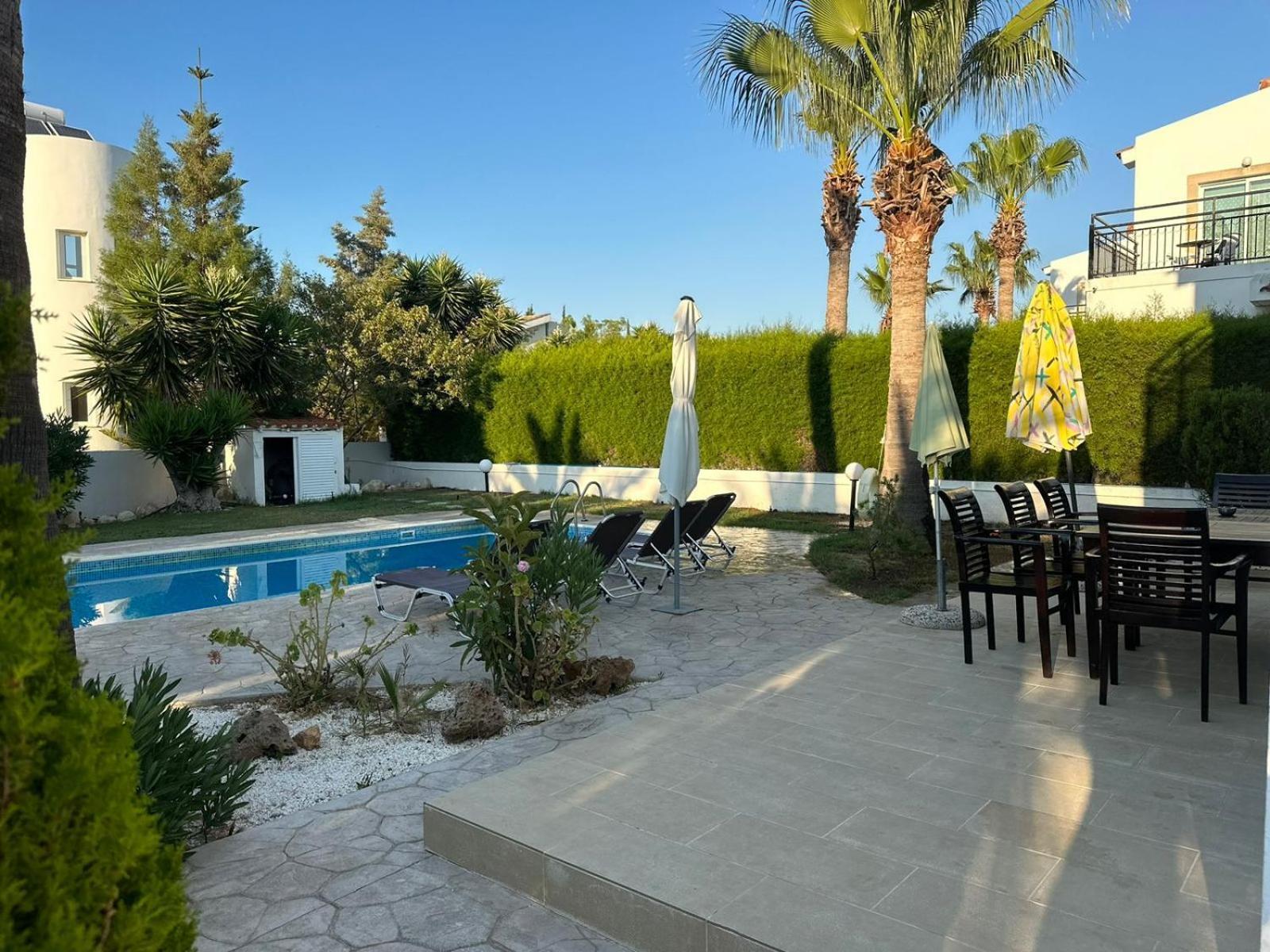 נאו חוריו Villa Chrysanthemum מראה חיצוני תמונה